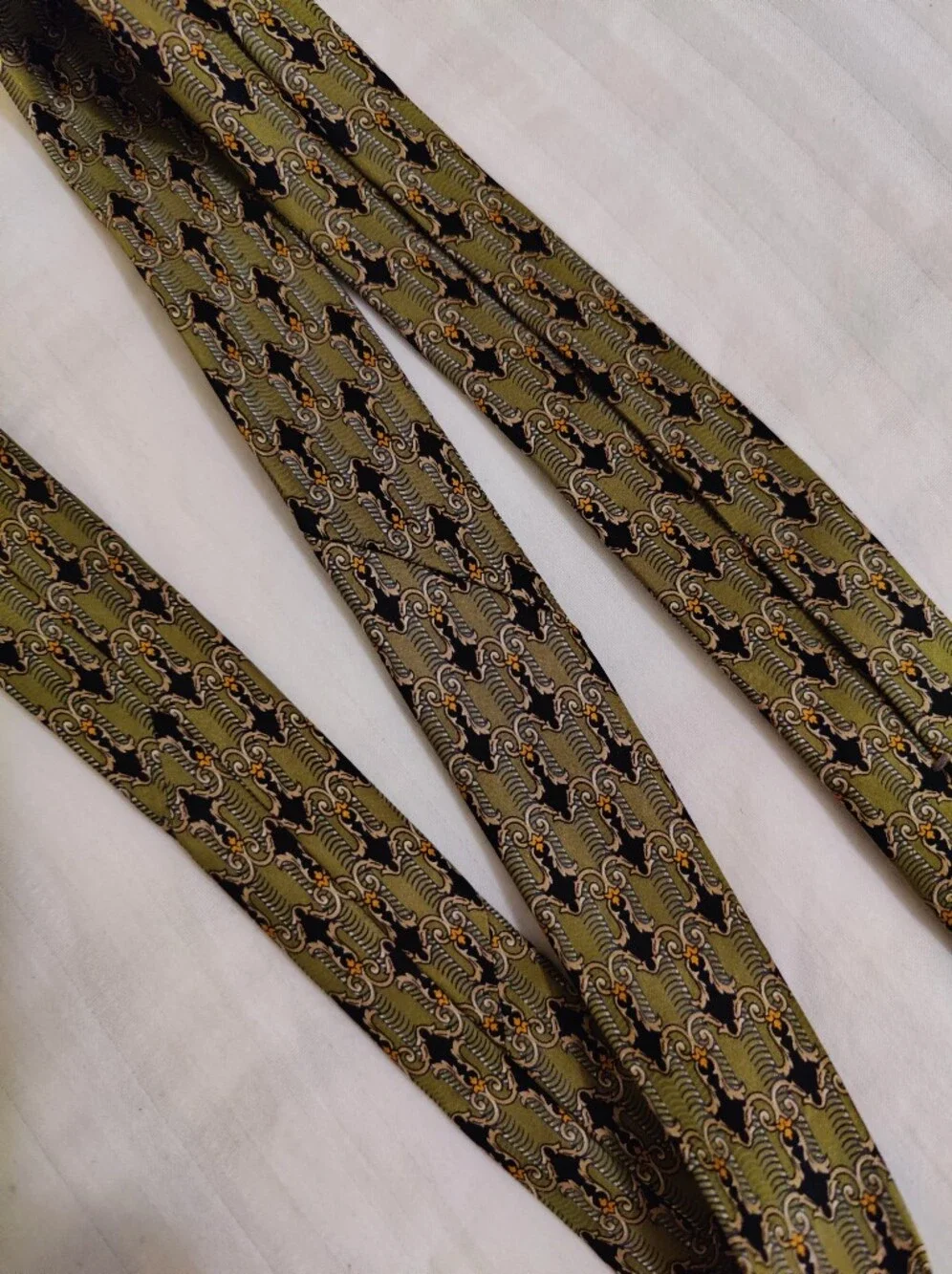 Gianfranco Ferré Silk Tie – 1990s Baroque Motif